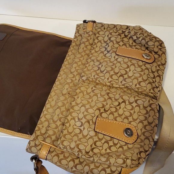 COACH (vintage) Signature Messenger Bag - Picture 6 of 8